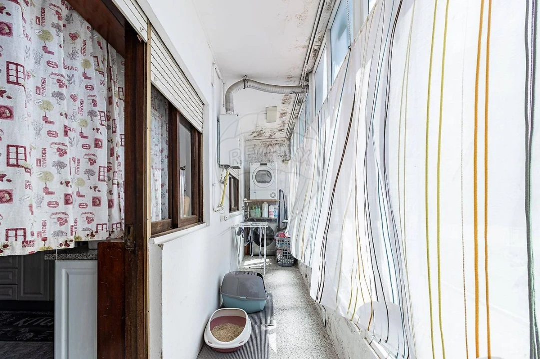 Apartamento T4 para Venda em O. Azeméis, Riba-Ul, Ul, Macinhata Seixa, Madail Foto 1