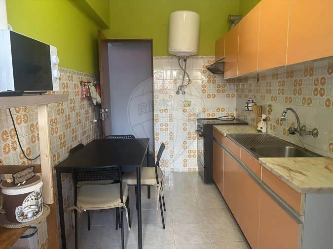 Apartamento T2 para Venda em Amora Foto 4
