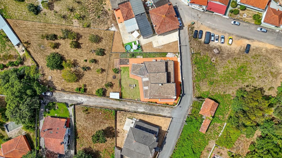 Moradia T4 para Venda em Grijó e Sermonde Foto 3