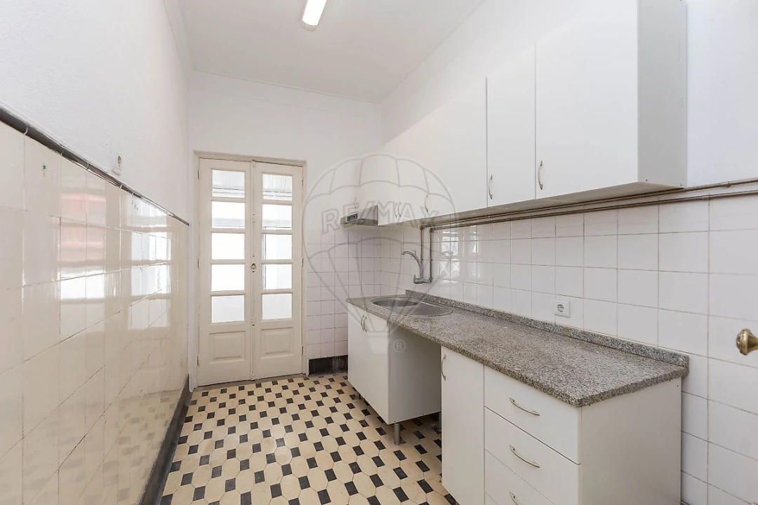 Apartamento T2 para Arrendamento em Cedofeita, Santo Ildefonso, Sé, Miragaia, São Nicolau e Vitória Foto 6