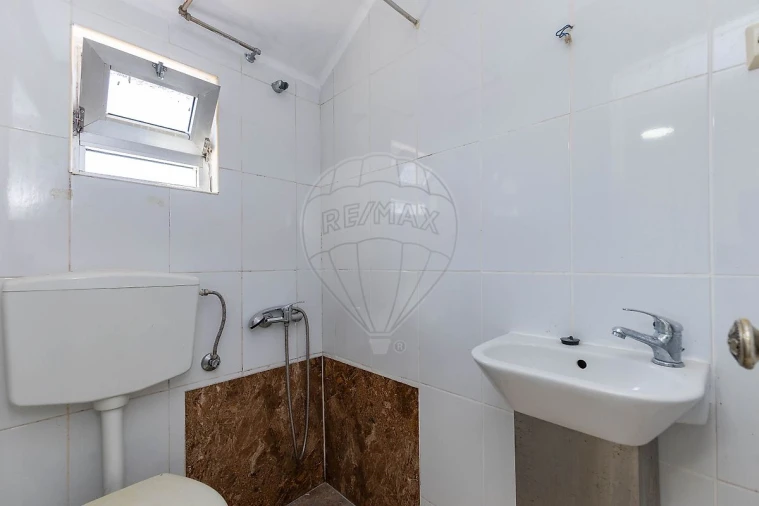 Apartamento T2 para Arrendamento em Cedofeita, Santo Ildefonso, Sé, Miragaia, São Nicolau e Vitória Foto 16