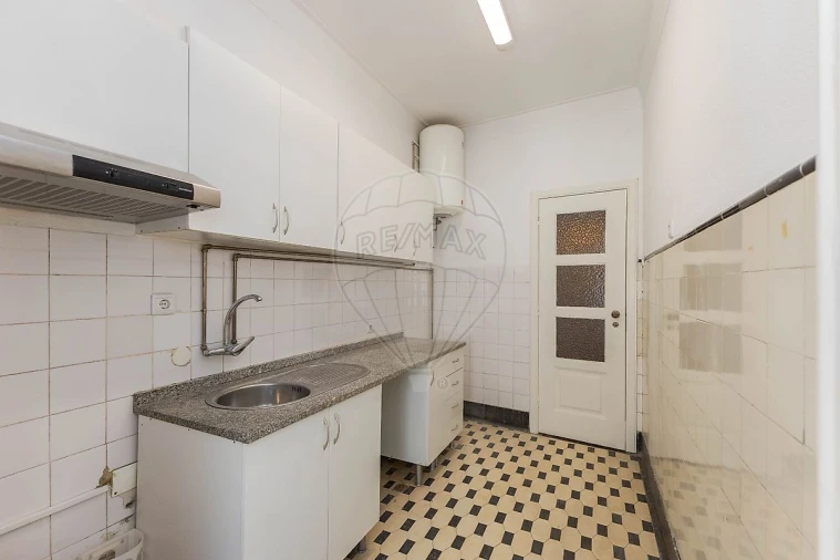 Apartamento T2 para Arrendamento em Cedofeita, Santo Ildefonso, Sé, Miragaia, São Nicolau e Vitória Foto 8