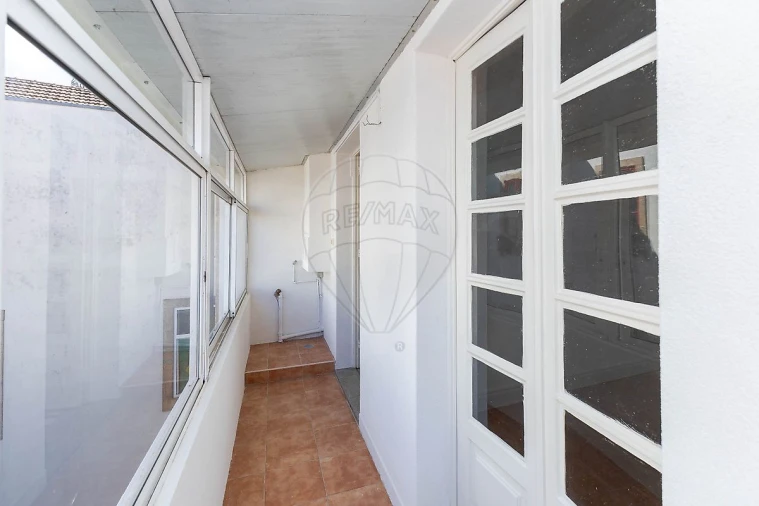 Apartamento T2 para Arrendamento em Cedofeita, Santo Ildefonso, Sé, Miragaia, São Nicolau e Vitória Foto 7