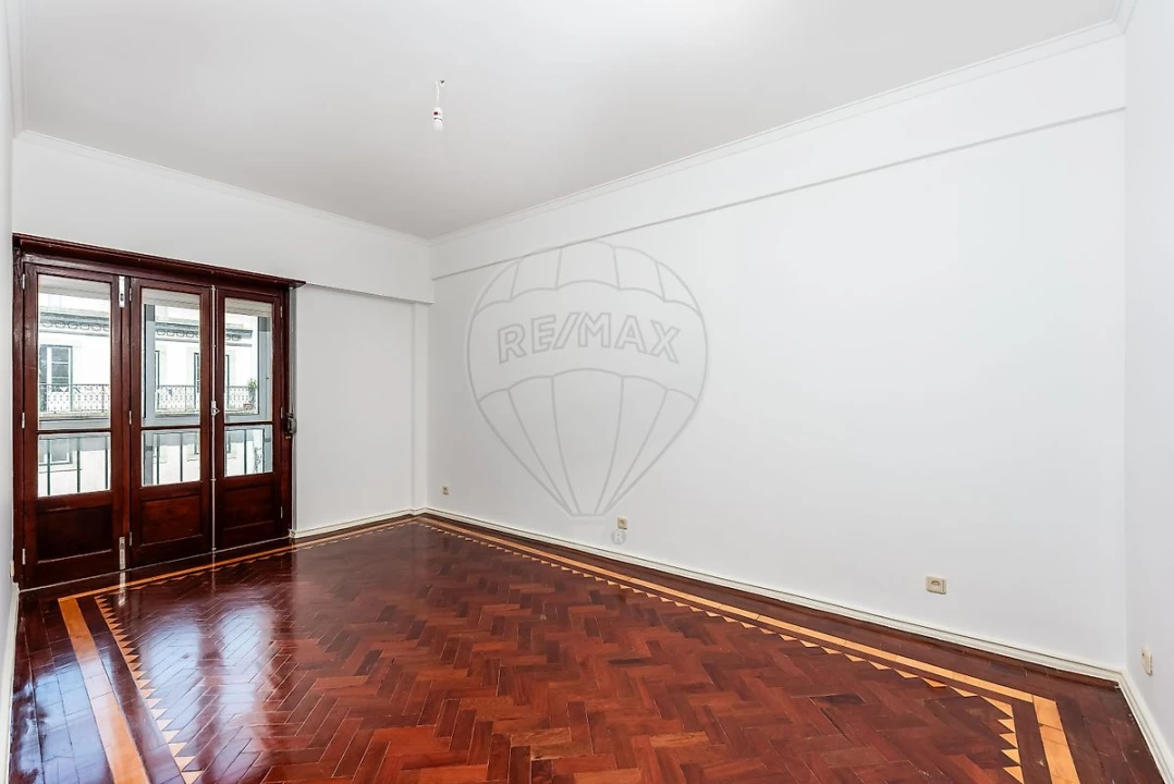 Apartamento T3 para Arrendamento em São Vicente Foto 16