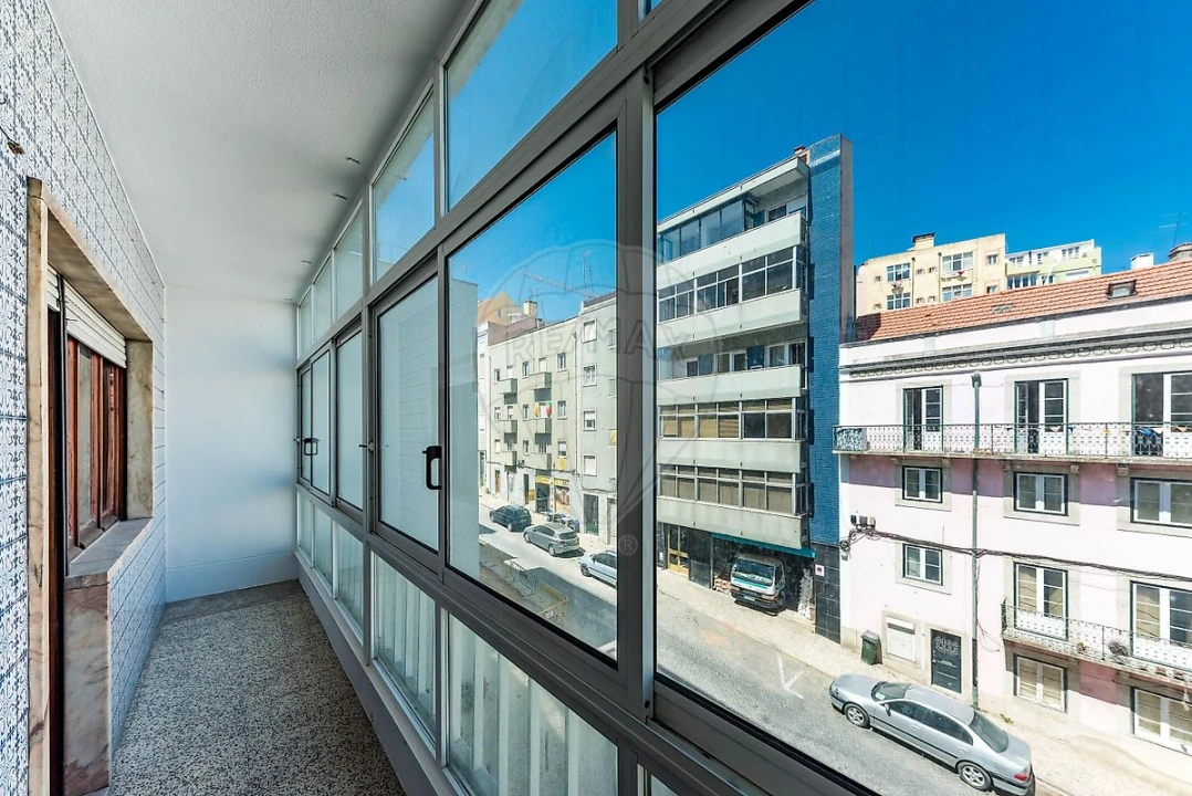 Apartamento T3 para Arrendamento em São Vicente Foto 11