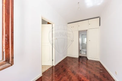 Apartamento T3 para Arrendamento em São Vicente
