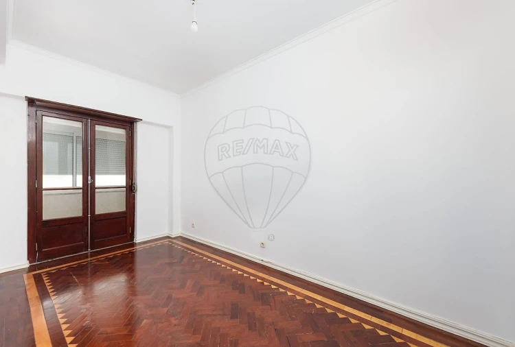 Apartamento T3 para Arrendamento em São Vicente Foto 14