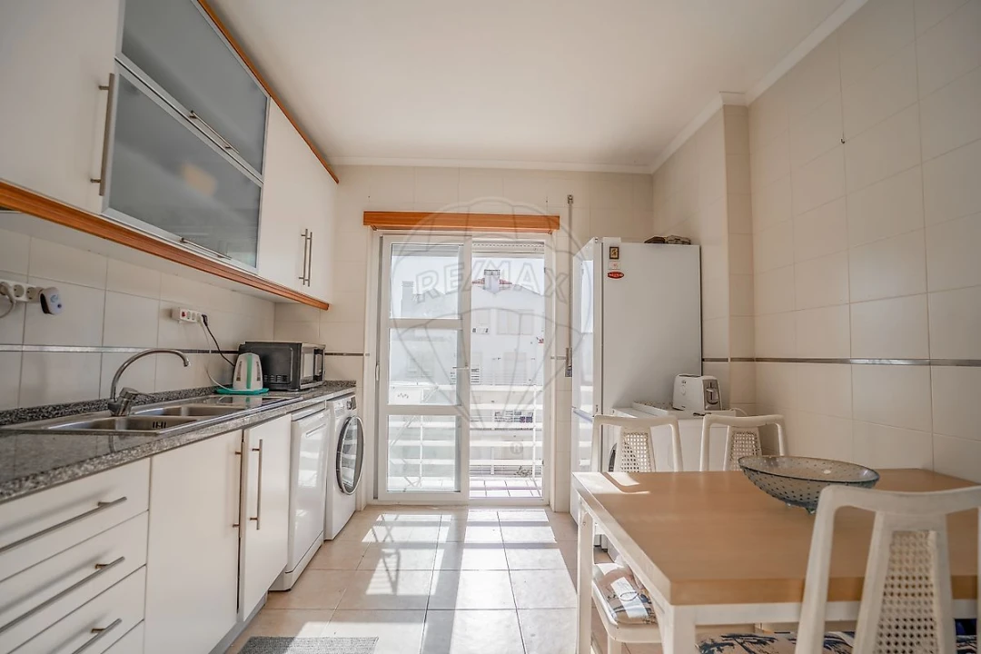 Apartamento T3 para Venda em Ferrel Foto 30