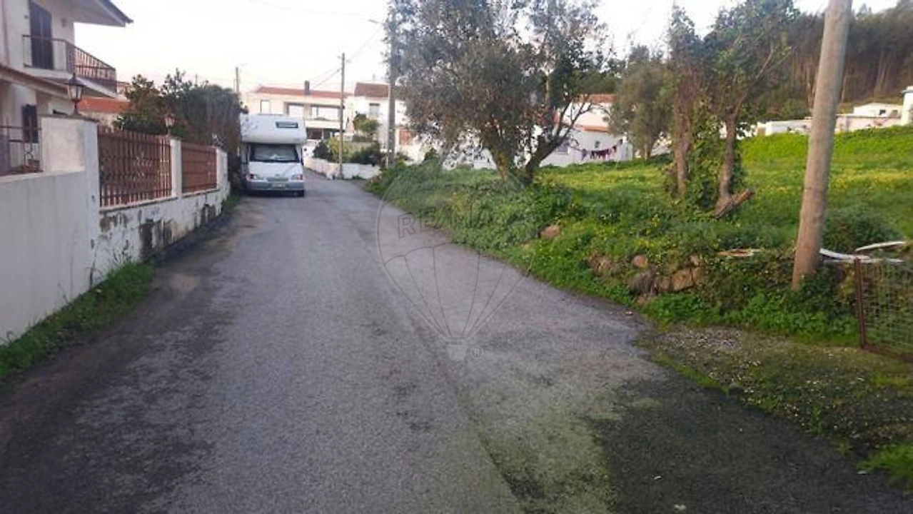 Terreno para Venda em Almargem do Bispo, Pêro Pinheiro e Montelavar Foto 2