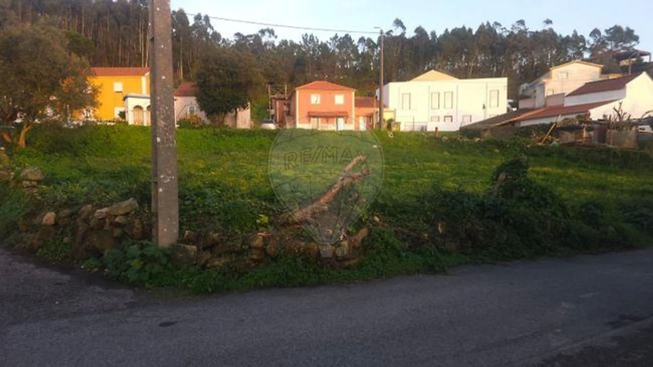 Terreno para Venda em Almargem do Bispo, Pêro Pinheiro e Montelavar Foto 1