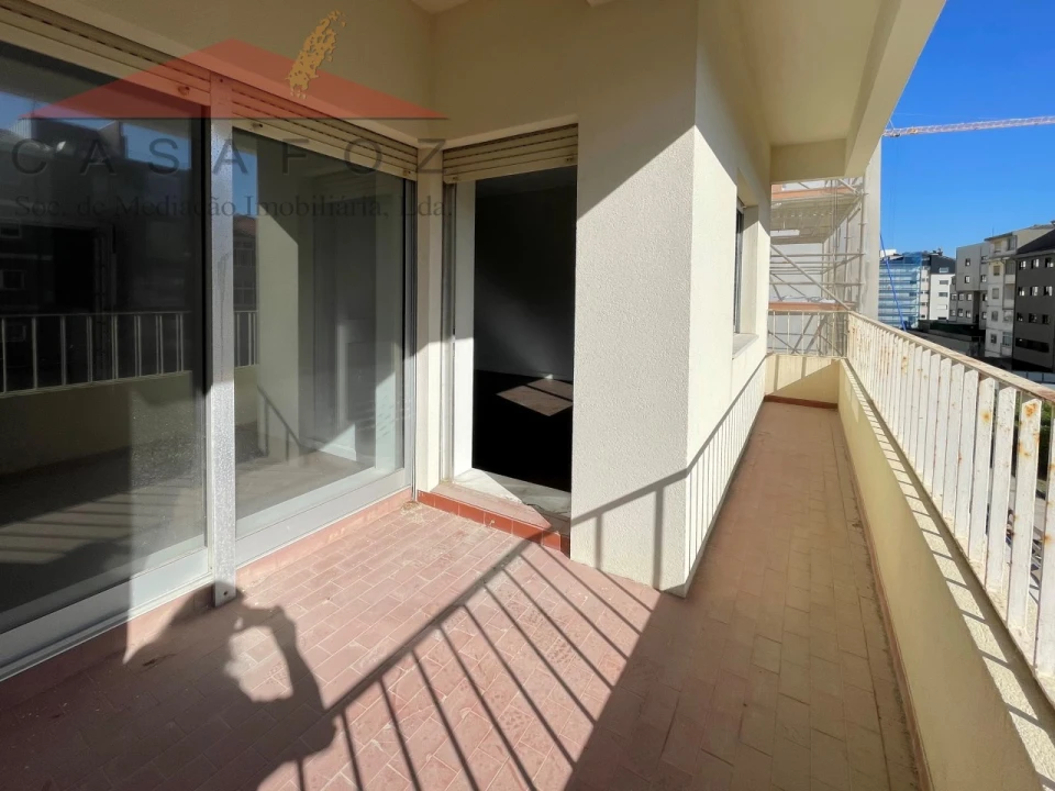 Apartamento T4 para Arrendamento em Aldoar, Foz do Douro e Nevogilde Foto 5