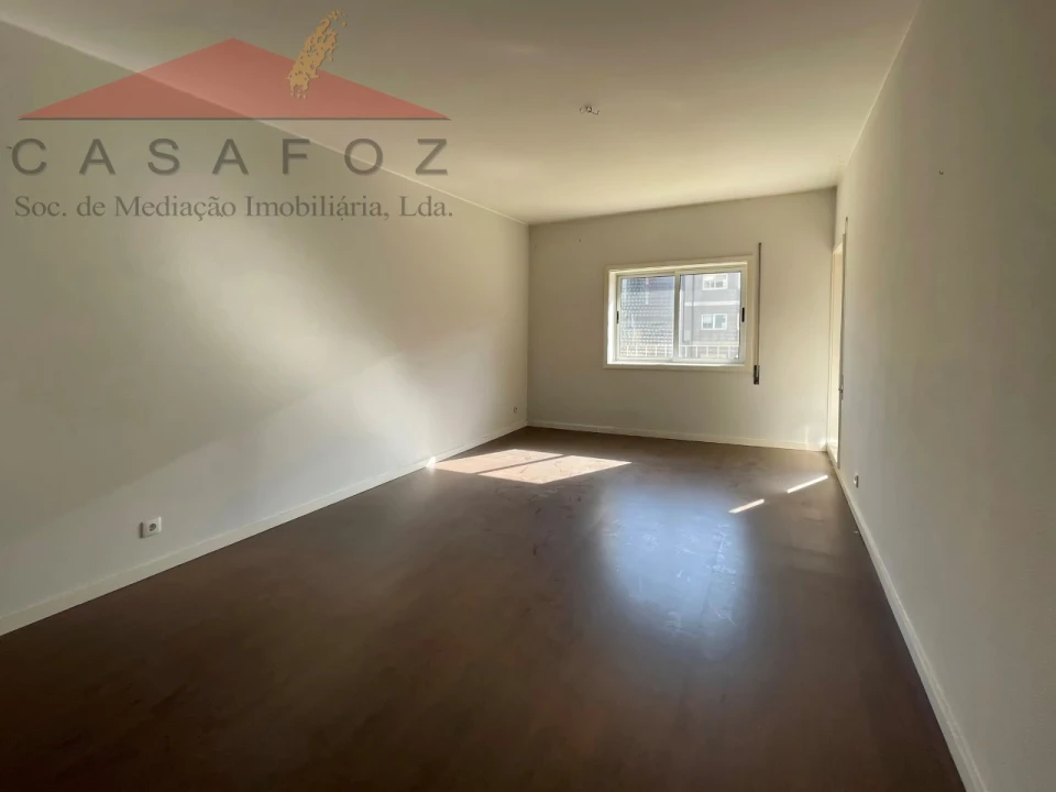 Apartamento T4 para Arrendamento em Aldoar, Foz do Douro e Nevogilde Foto 7