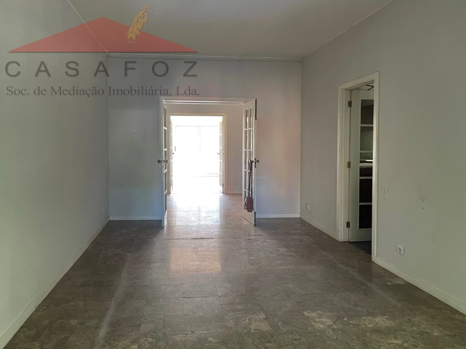 Apartamento T4 para Arrendamento em Aldoar, Foz do Douro e Nevogilde Foto 13