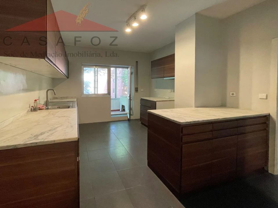 Apartamento T4 para Arrendamento em Aldoar, Foz do Douro e Nevogilde Foto 17
