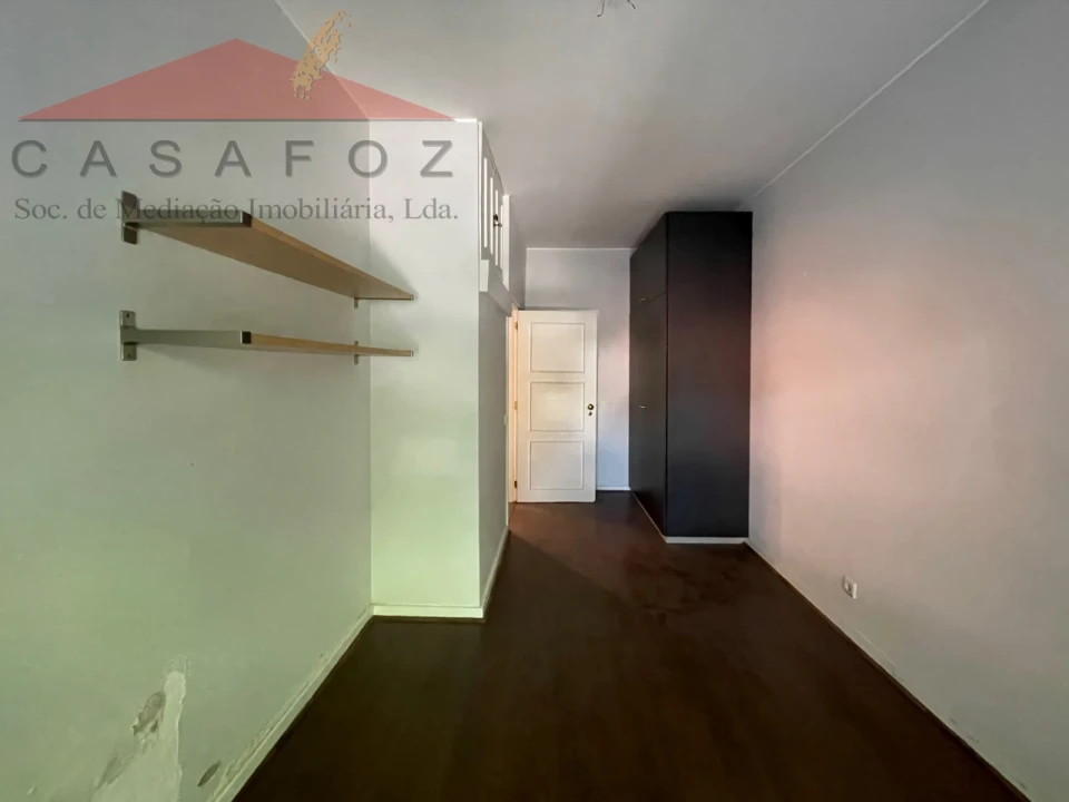 Apartamento T4 para Arrendamento em Aldoar, Foz do Douro e Nevogilde Foto 24