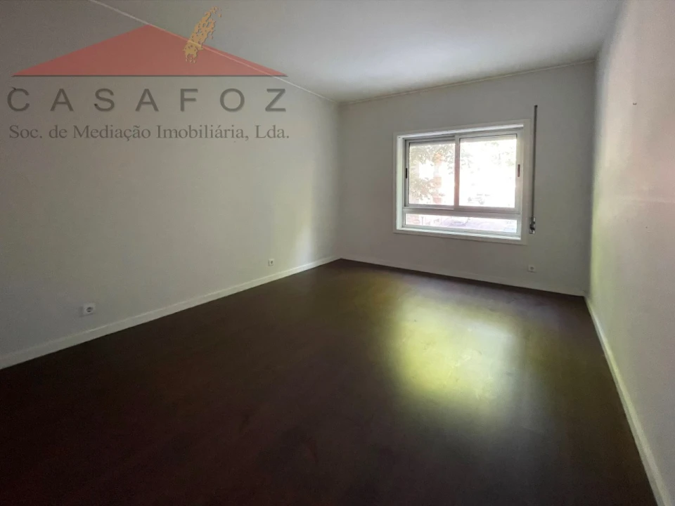 Apartamento T4 para Arrendamento em Aldoar, Foz do Douro e Nevogilde Foto 36