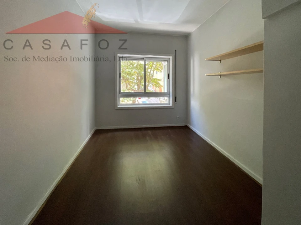 Apartamento T4 para Arrendamento em Aldoar, Foz do Douro e Nevogilde Foto 24