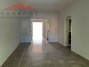 Apartamento T4 para Arrendamento em Aldoar, Foz do Douro e Nevogilde