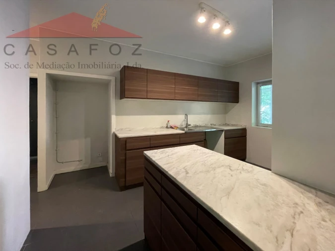 Apartamento T4 para Arrendamento em Aldoar, Foz do Douro e Nevogilde Foto 16