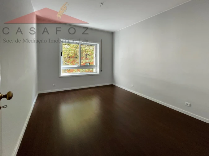 Apartamento T4 para Arrendamento em Aldoar, Foz do Douro e Nevogilde Foto 34