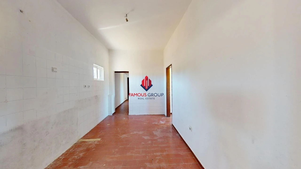 Moradia T7 para Venda em Lagos (São Sebastião e Santa Maria) Foto 22