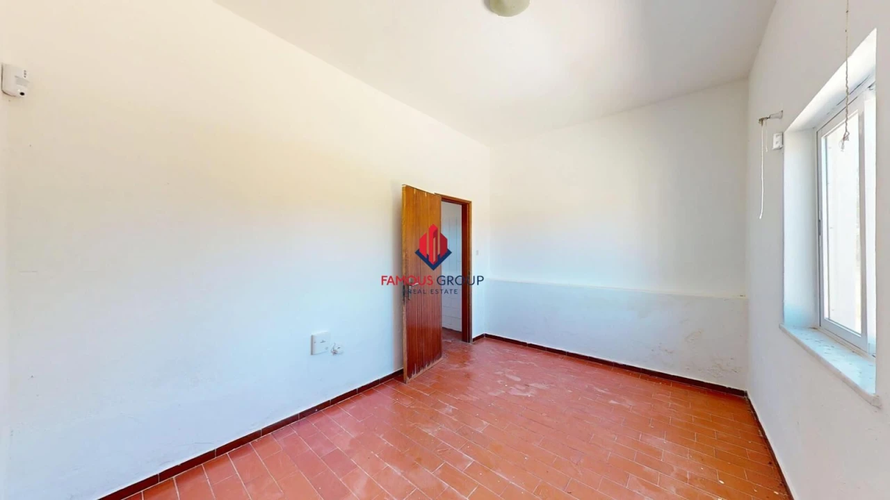 Moradia T7 para Venda em Lagos (São Sebastião e Santa Maria) Foto 24