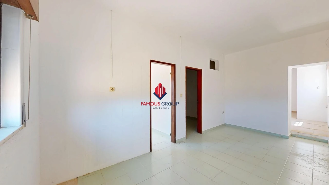 Moradia T7 para Venda em Lagos (São Sebastião e Santa Maria) Foto 41