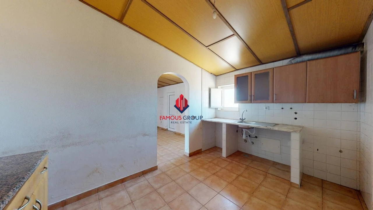 Moradia T7 para Venda em Lagos (São Sebastião e Santa Maria) Foto 5