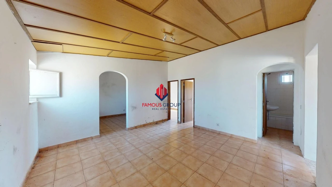 Moradia T7 para Venda em Lagos (São Sebastião e Santa Maria) Foto 9