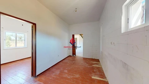 Moradia T7 para Venda em Lagos (São Sebastião e Santa Maria)