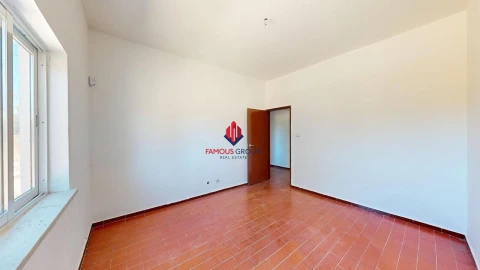 Moradia T7 para Venda em Lagos (São Sebastião e Santa Maria)