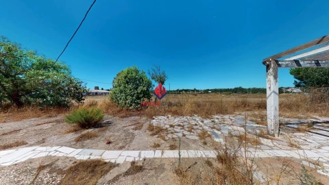 Moradia T7 para Venda em Lagos (São Sebastião e Santa Maria)