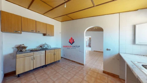 Moradia T7 para Venda em Lagos (São Sebastião e Santa Maria)