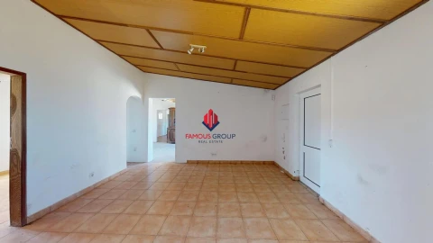 Moradia T7 para Venda em Lagos (São Sebastião e Santa Maria)