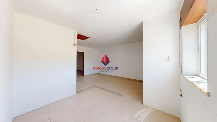 Moradia T7 para Venda em Lagos (São Sebastião e Santa Maria) Foto 39