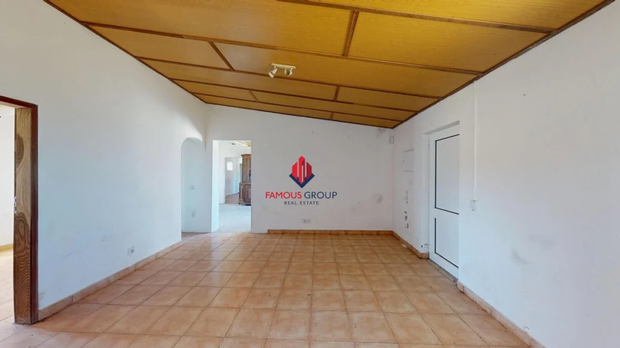 Moradia T7 para Venda em Lagos (São Sebastião e Santa Maria) Foto 8