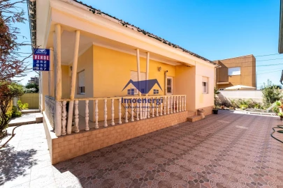 Moradia T3 para Venda em Mindelo