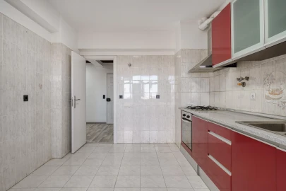 Apartamento T4 para Venda em Setubal (São Sebastião)