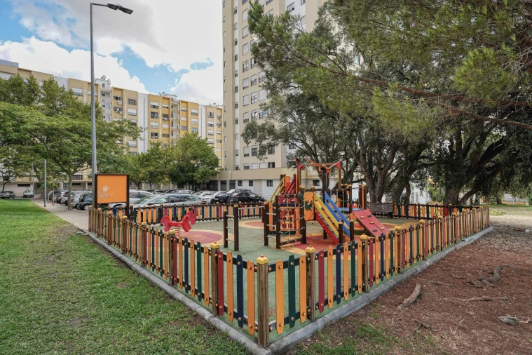 Apartamento T4 para Venda em Setubal (São Sebastião) Foto 35