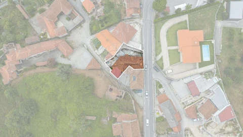 Moradia T5 para Venda em Fonte Arcada e Oliveira