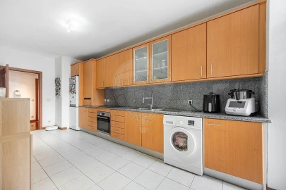 Apartamento T3 para Venda em São Vitor (Braga)