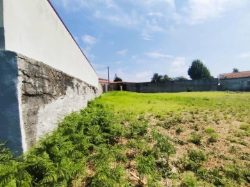 Terreno para Venda em Grijó e Sermonde
