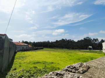 Terreno para Venda em Grijó e Sermonde