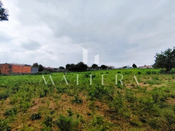 Terreno para Venda em Grijó e Sermonde