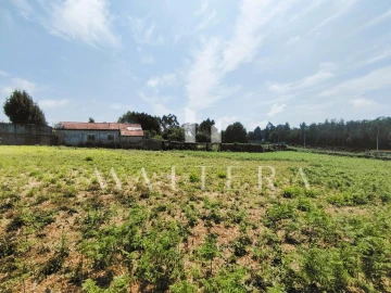 Terreno para Venda em Grijó e Sermonde