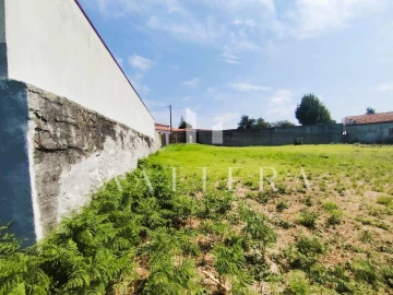 Terreno para Venda em Grijó e Sermonde