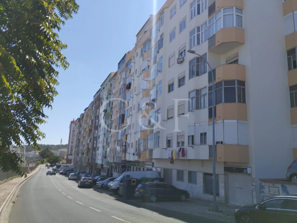 Apartamento T2 para Venda em Águas Livres Foto 11