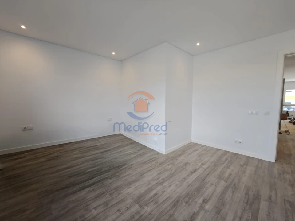 Apartamento T1 para Venda em Montijo e Afonsoeiro Foto 6