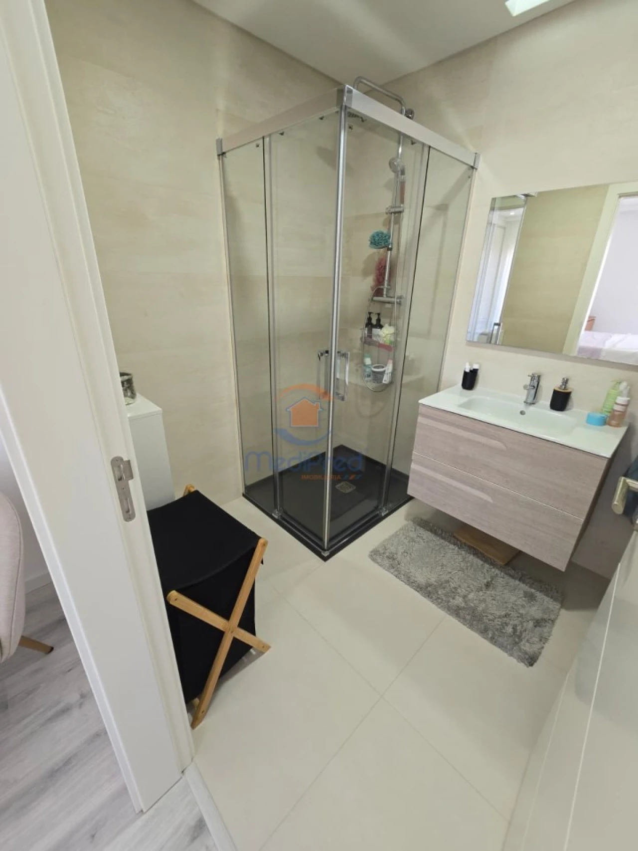 Apartamento T2 para Venda em Pontinha e Famões Foto 21