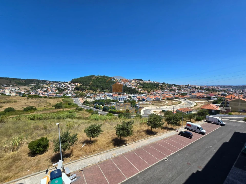 Apartamento T2 para Venda em Pontinha e Famões Foto 27
